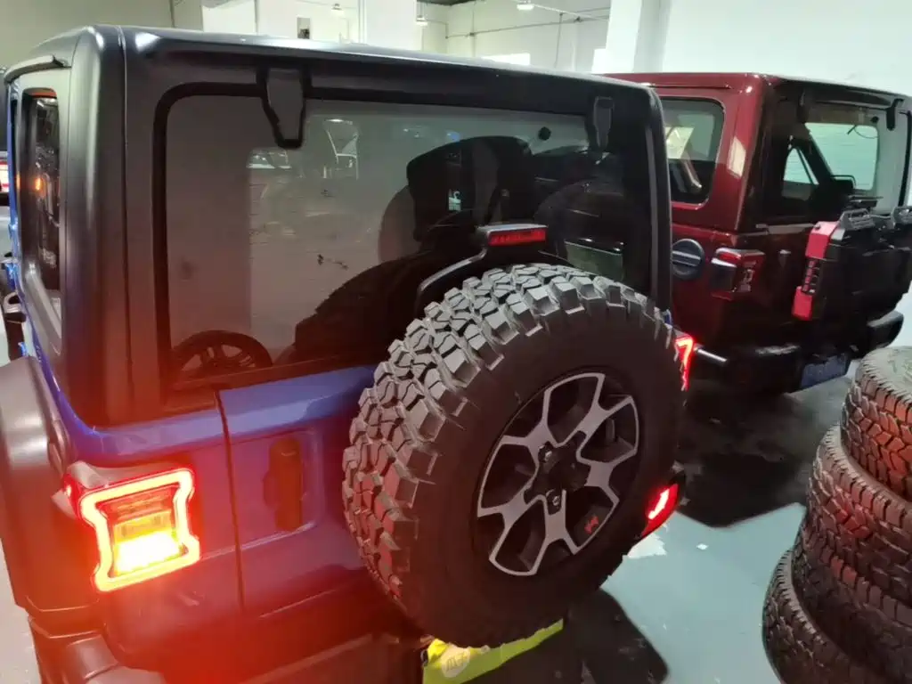 Jeep Wrangler — миниатюра 6