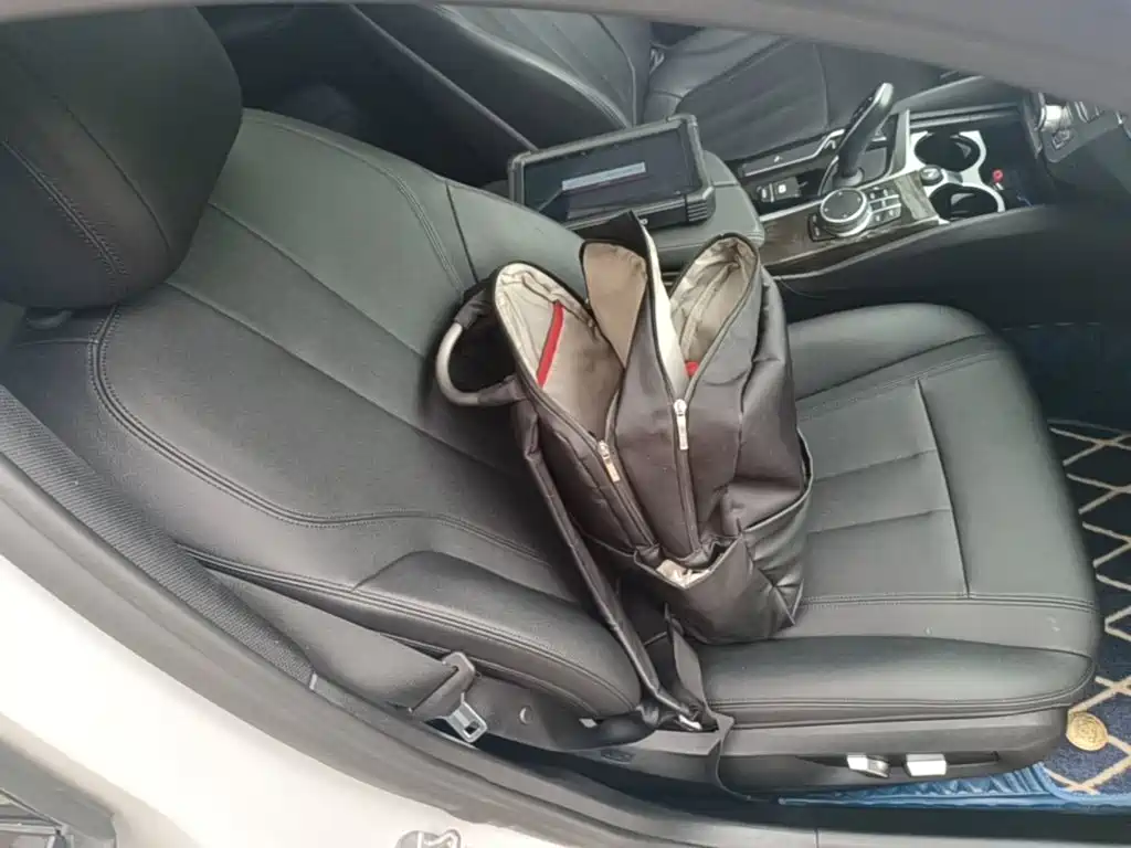 BMW 5 Series — миниатюра 25
