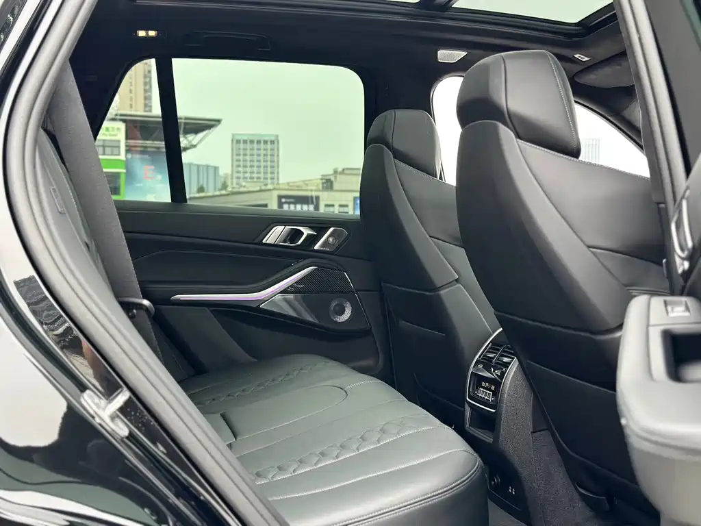 BMW X5 M — миниатюра 13