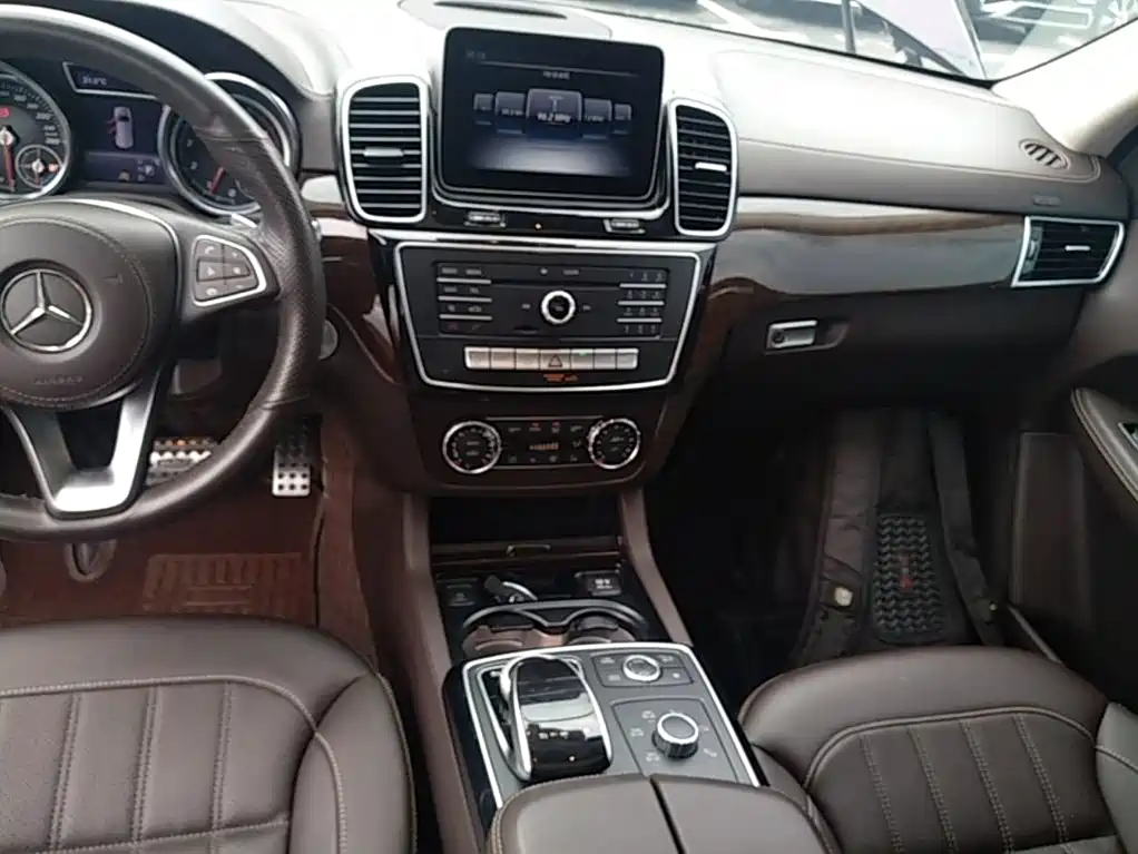 Mercedes-Benz GLS — миниатюра 14