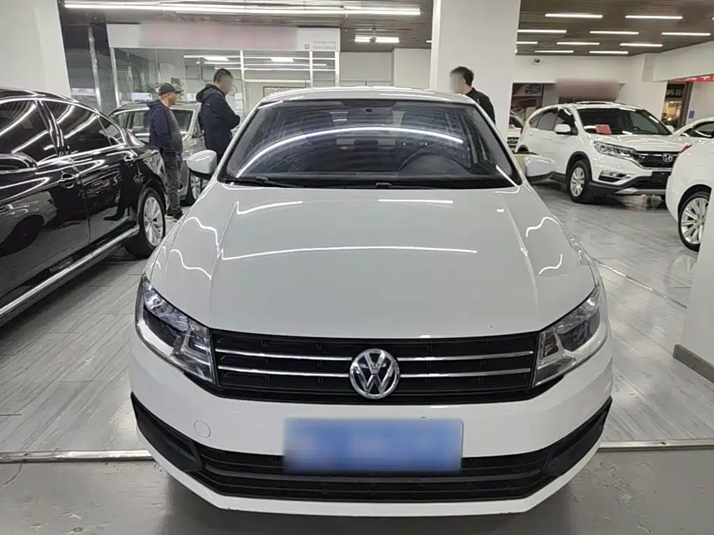 Volkswagen Santana — миниатюра 3