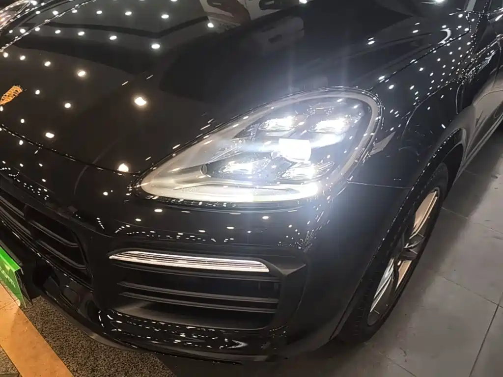 Porsche Cayenne — миниатюра 24