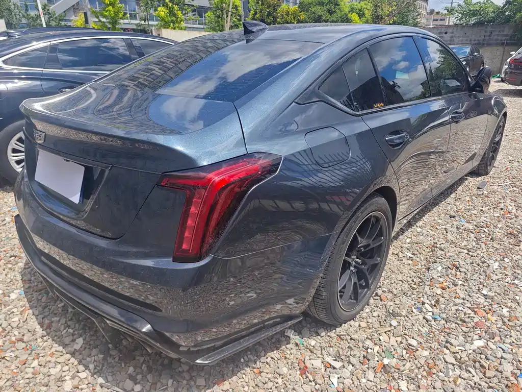 Cadillac CT5 — миниатюра 6