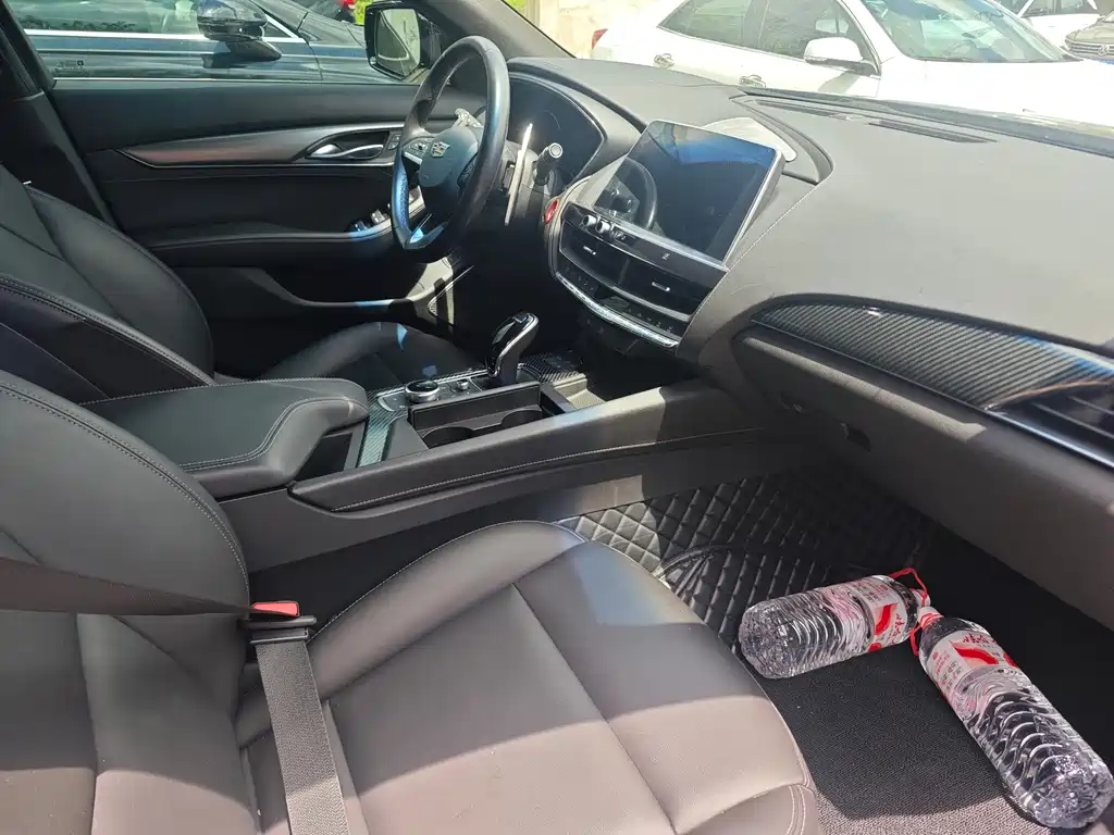 Cadillac CT5 — миниатюра 11