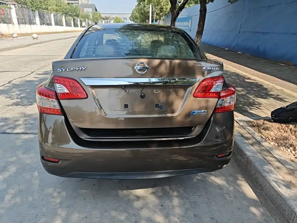 Nissan Sylphy — миниатюра 6