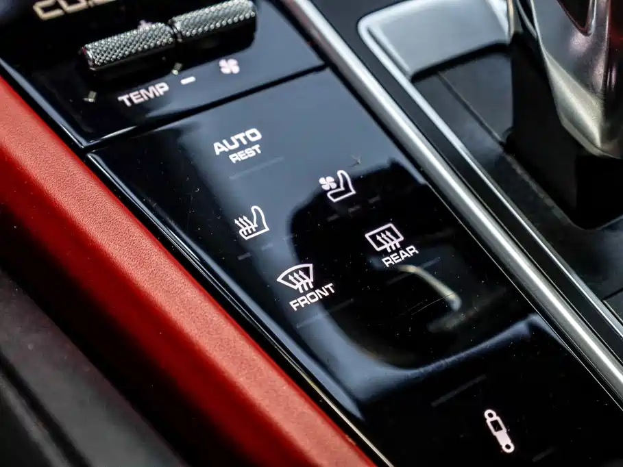 Porsche Cayenne Hybrid — миниатюра 21