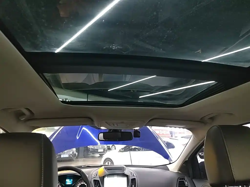 Ford Kuga — миниатюра 18