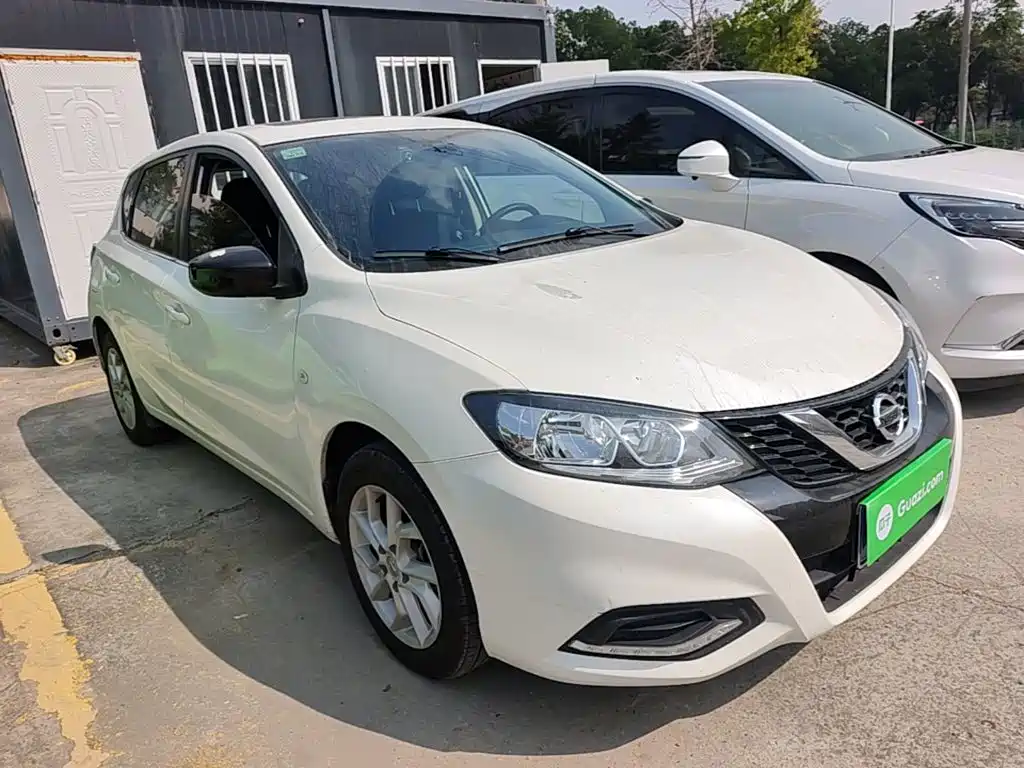 Nissan Tiida — миниатюра 4
