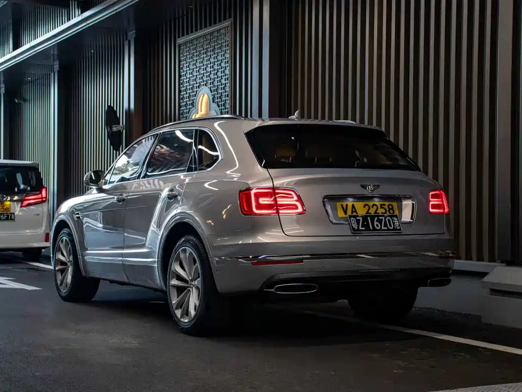 Bentley Bentayga 2016 6.0T Standard