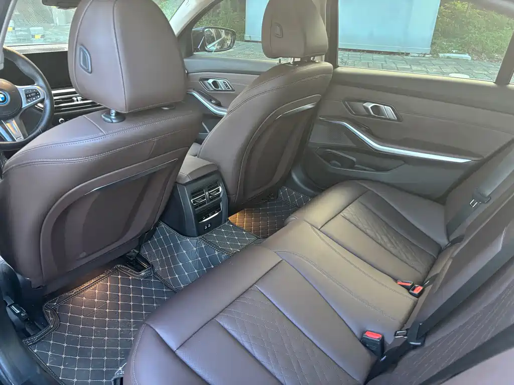 BMW i3 — миниатюра 15