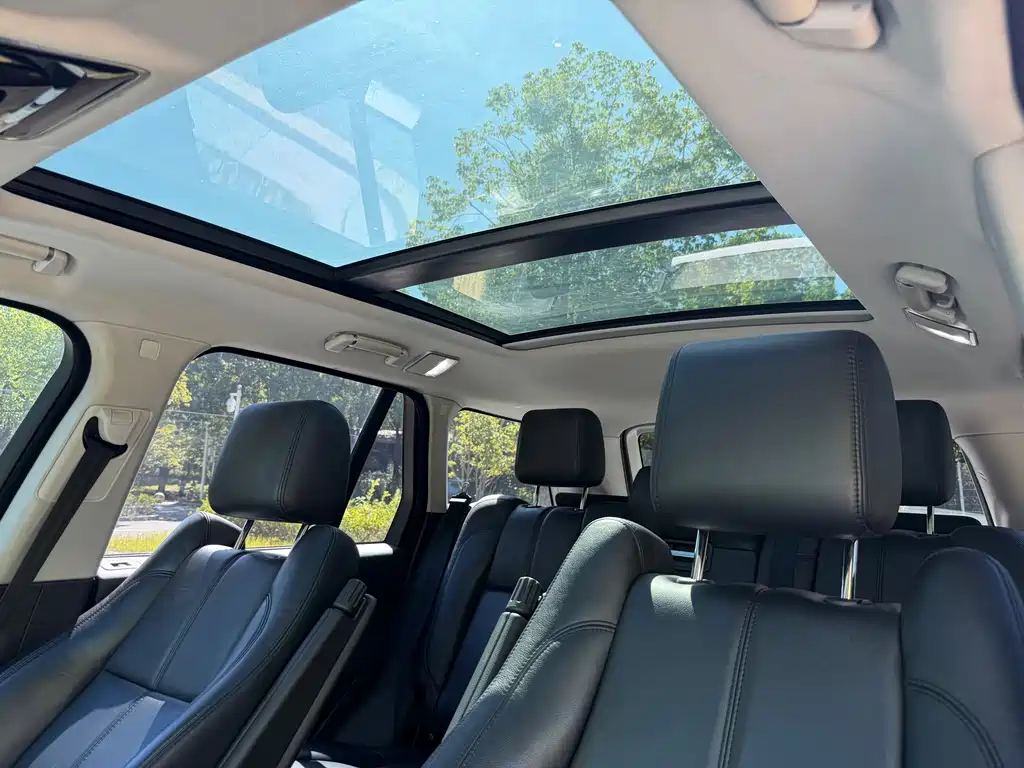 Land Rover Range Rover — миниатюра 13