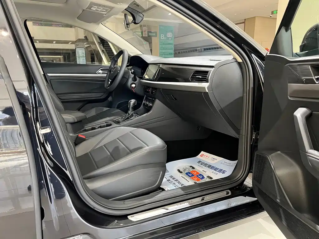 Volkswagen Lavida — миниатюра 12