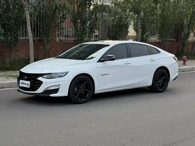 Chevrolet Malibu XL