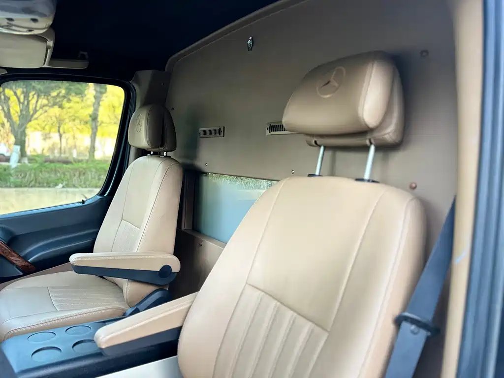Mercedes-Benz Sprinter — миниатюра 10