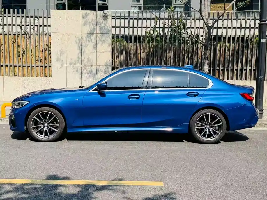 BMW 3 Series — миниатюра 2