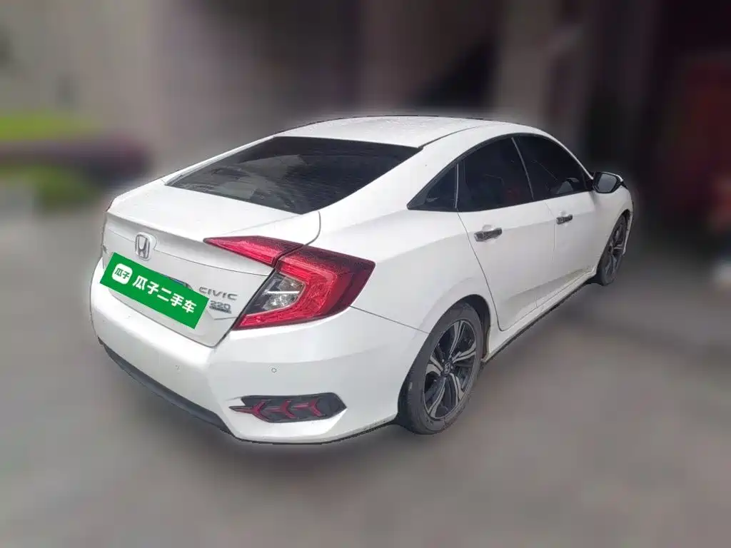 Honda Civic — миниатюра 4