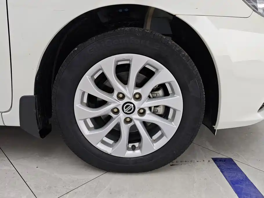 Nissan Sylphy — миниатюра 6