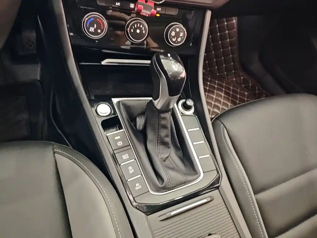 Volkswagen Sagitar — миниатюра 14