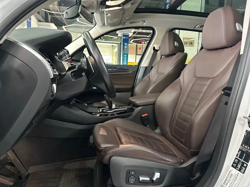 BMW X3 — миниатюра 9