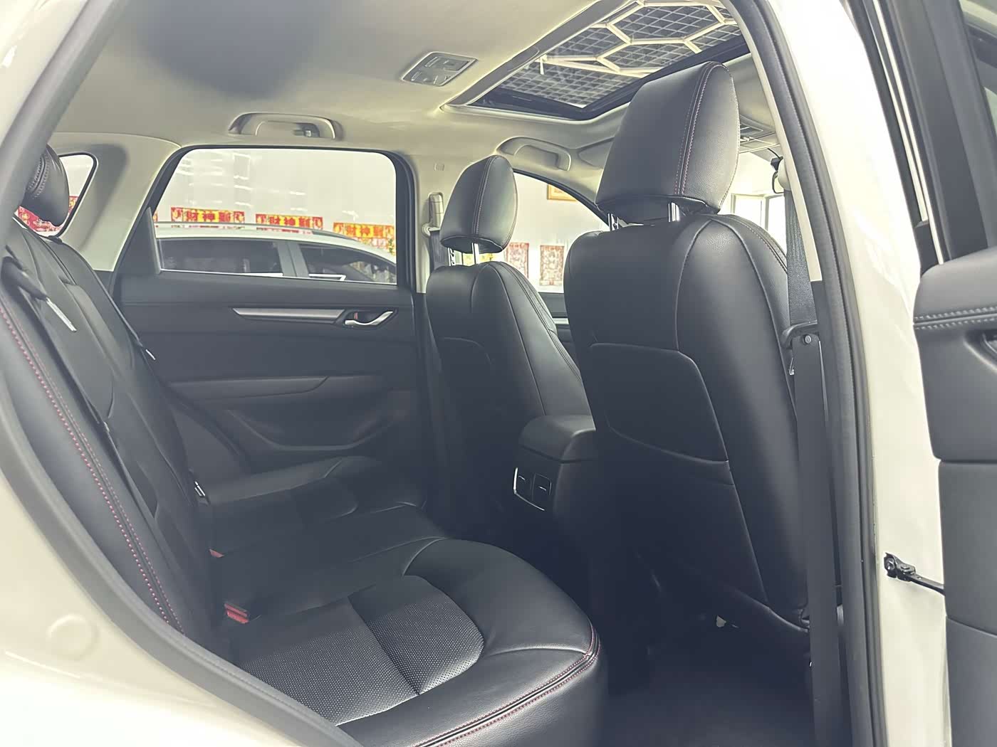 Mazda CX-5 2.0 л 2022 г. Белый, пробег 37000 км