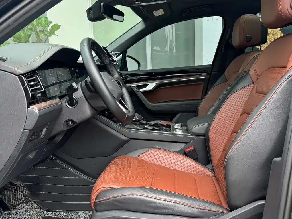 Volkswagen Touareg — миниатюра 4