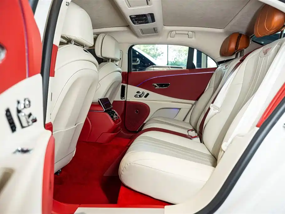 BENTLEY FLYING SPUR PLUG IN HYBRID