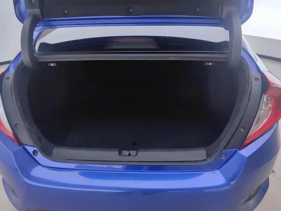 Honda Civic — миниатюра 4