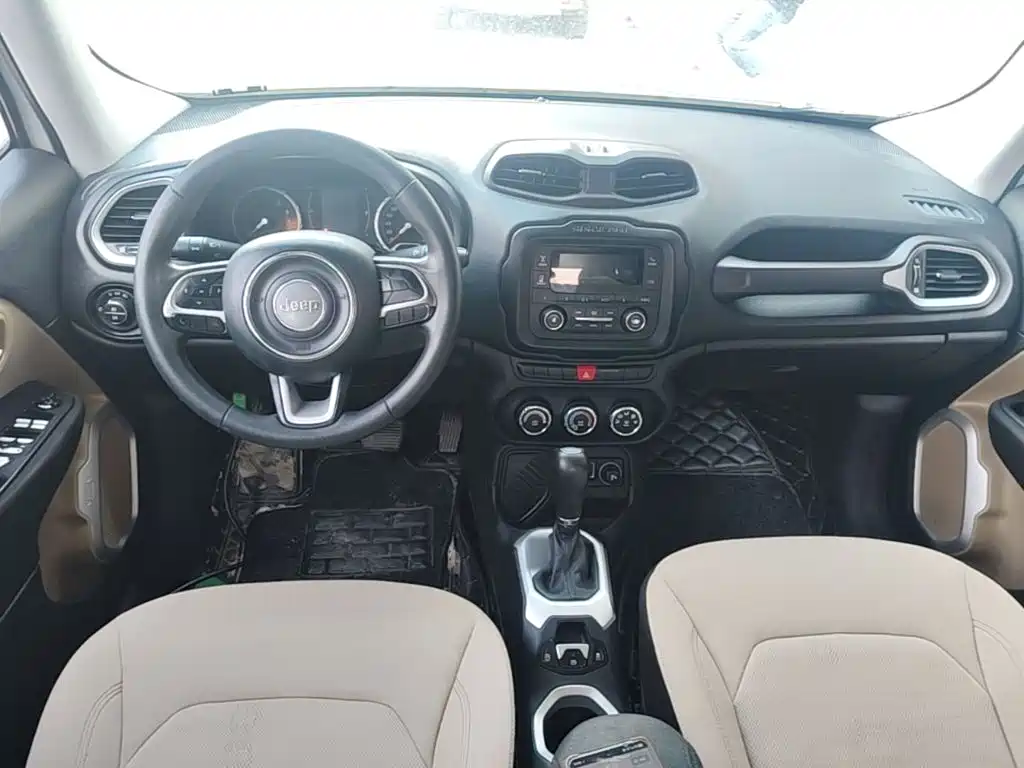 Jeep Renegade — миниатюра 10