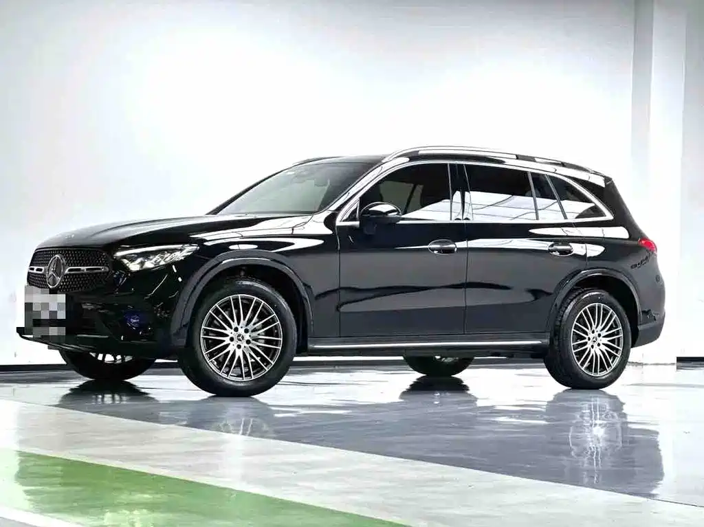 Mercedes-Benz GLC 2025