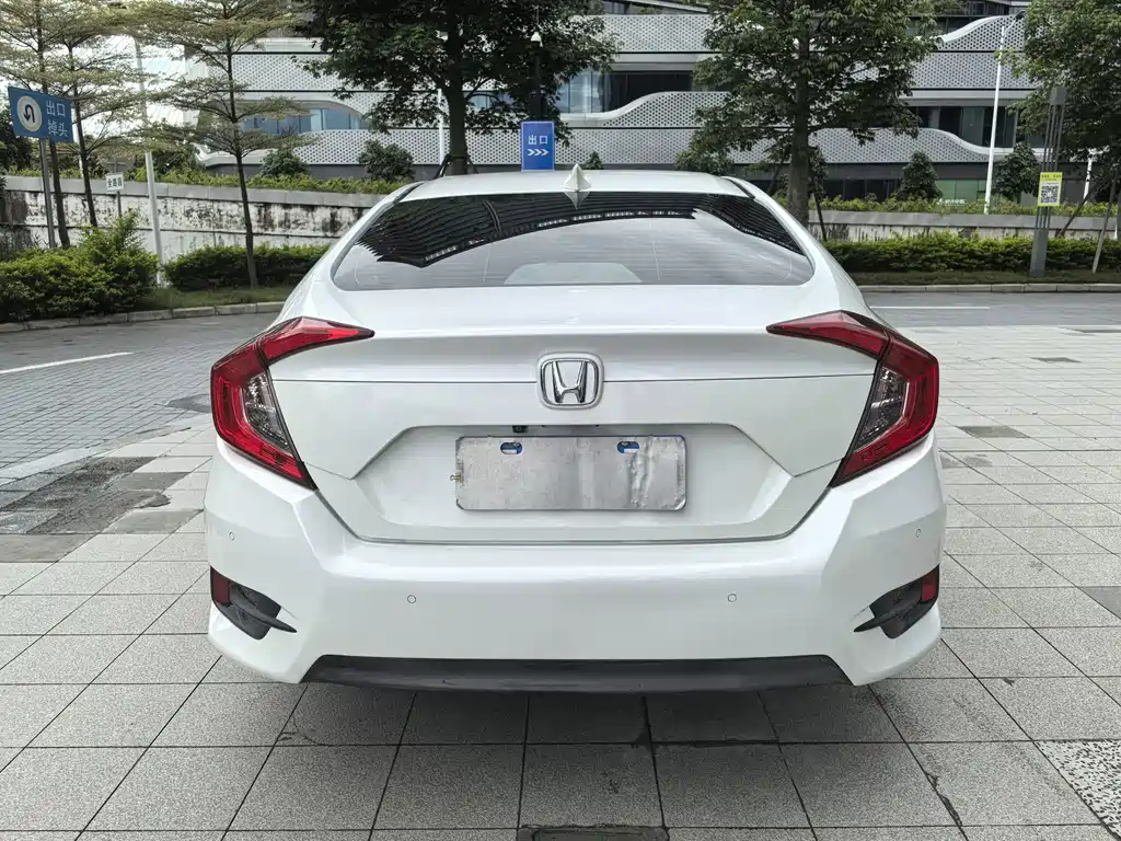 Honda Civic — миниатюра 4