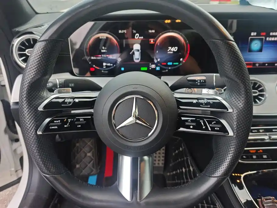 Mercedes-Benz E-Class (Import) — миниатюра 15