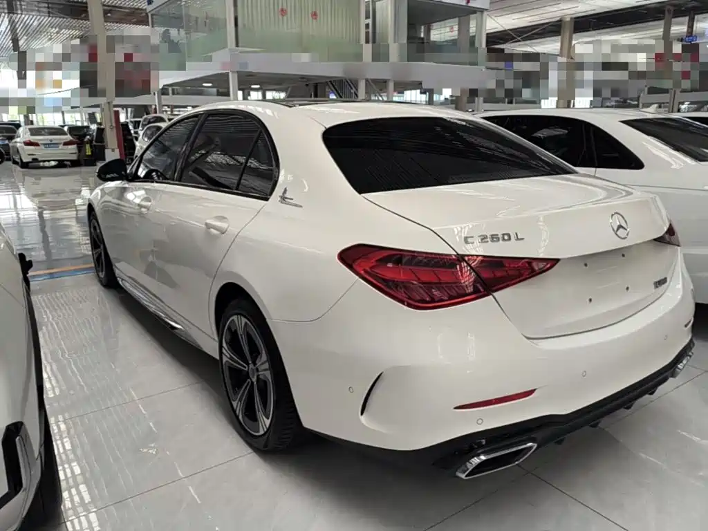 Mercedes-Benz C-Class — миниатюра 5