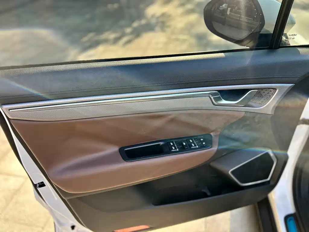 Geely Emgrand GS — миниатюра 13