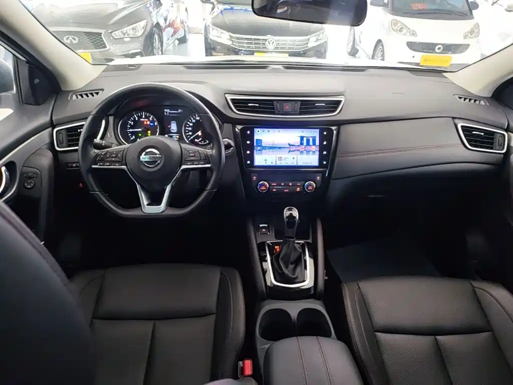 Nissan Qashqai — миниатюра 10