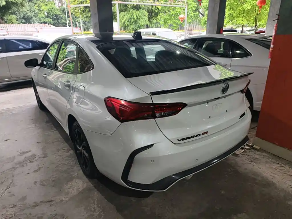Buick Verano — миниатюра 5