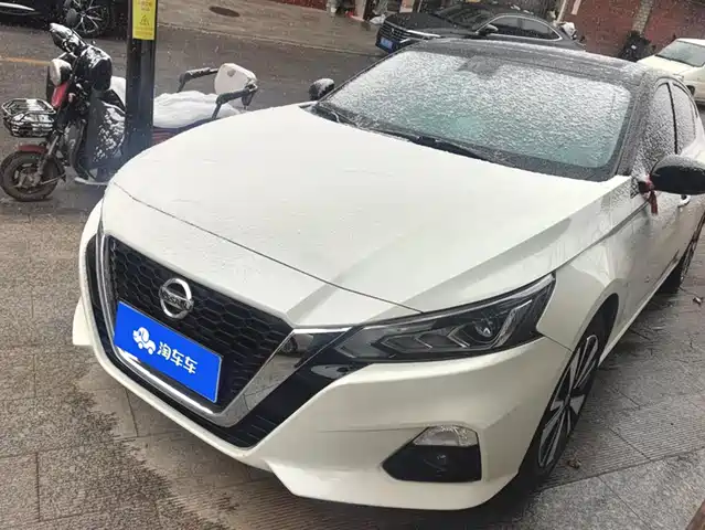 NISSAN TEANA