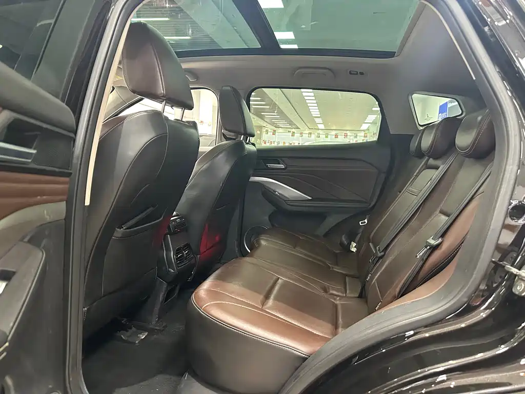 WEI PAI WEI BRAND VV6