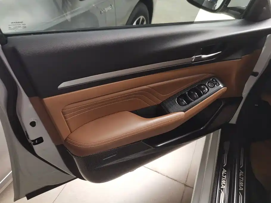 Nissan Teana — миниатюра 7