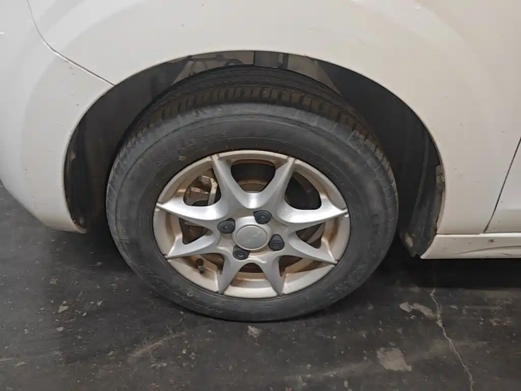 Roewe Clever — миниатюра 23