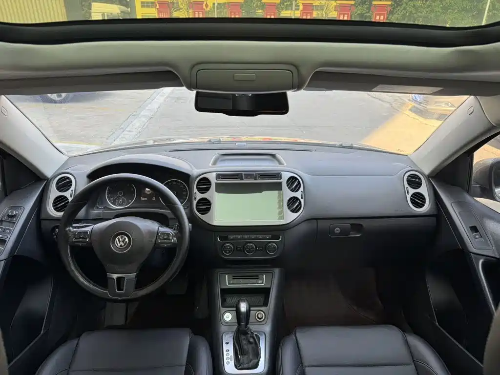 Volkswagen Tiguan — миниатюра 8