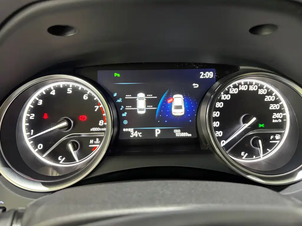 Toyota Camry — миниатюра 10