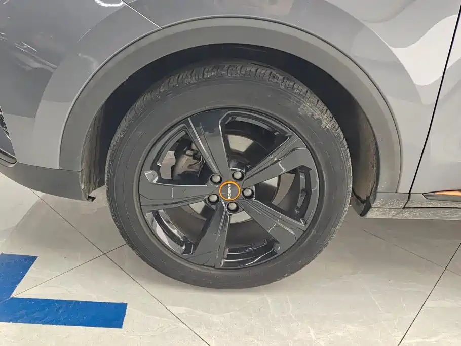 Roewe RX3 — миниатюра 6