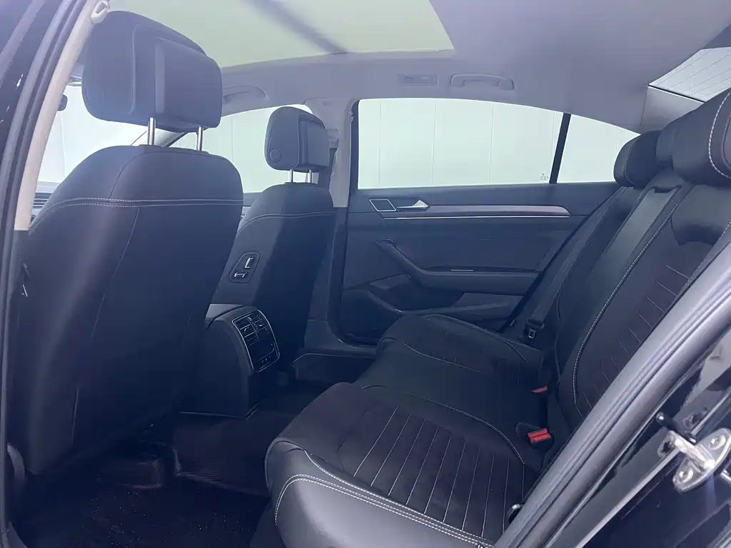Volkswagen Magotan — миниатюра 6