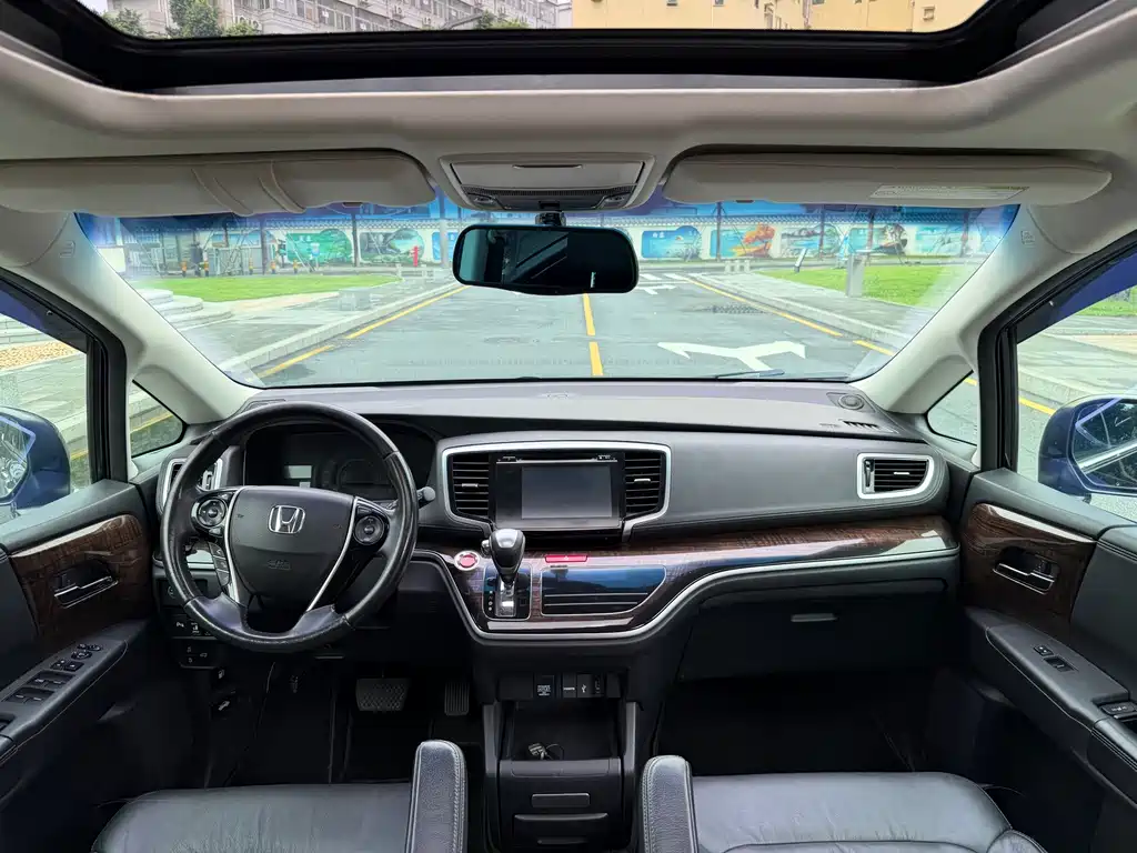 Honda Odyssey — миниатюра 8