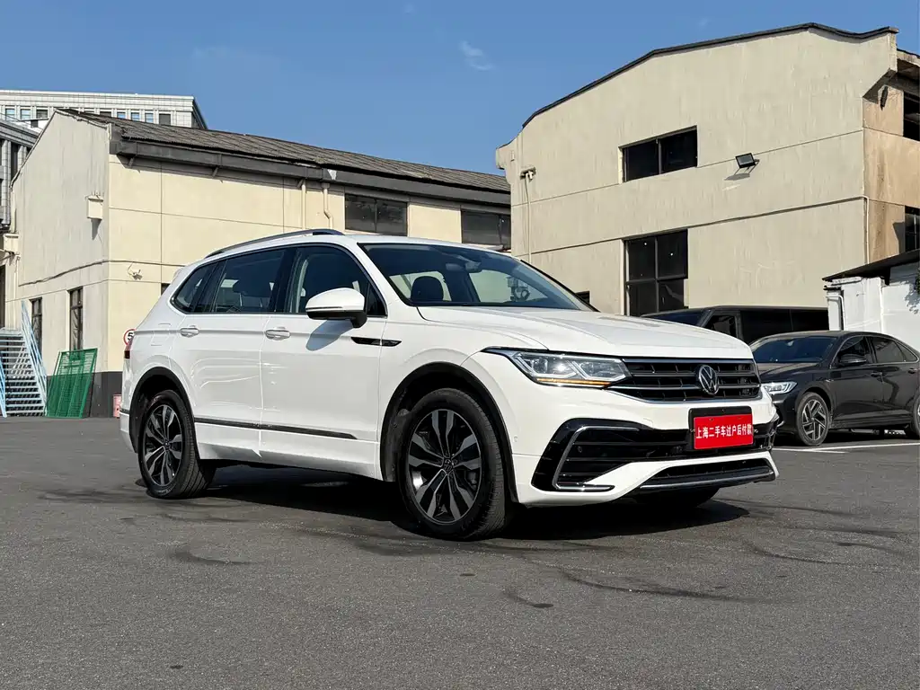 Volkswagen Tiguan L 380TSI Auto 4WD R-Line Flagship Edition 7 seats, фото 2