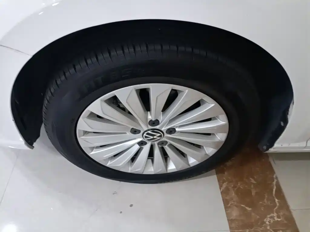 Volkswagen Lavida — миниатюра 23