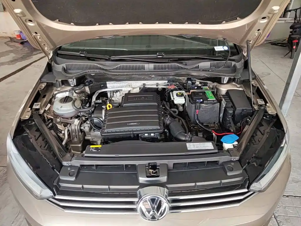 Volkswagen Golf Sportsvan — миниатюра 20