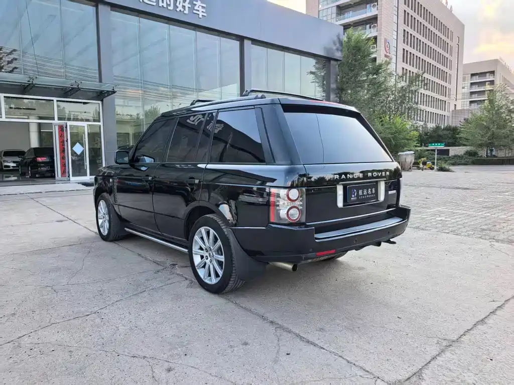 Land Rover Range Rover — миниатюра 7