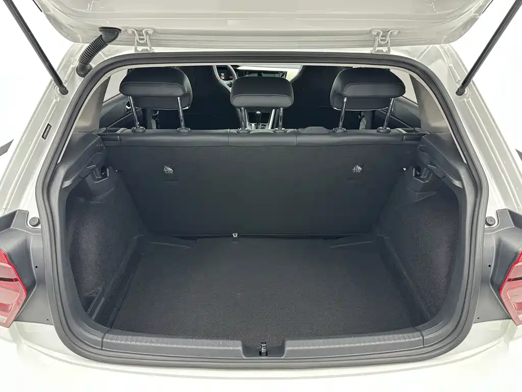 Volkswagen Polo — миниатюра 16