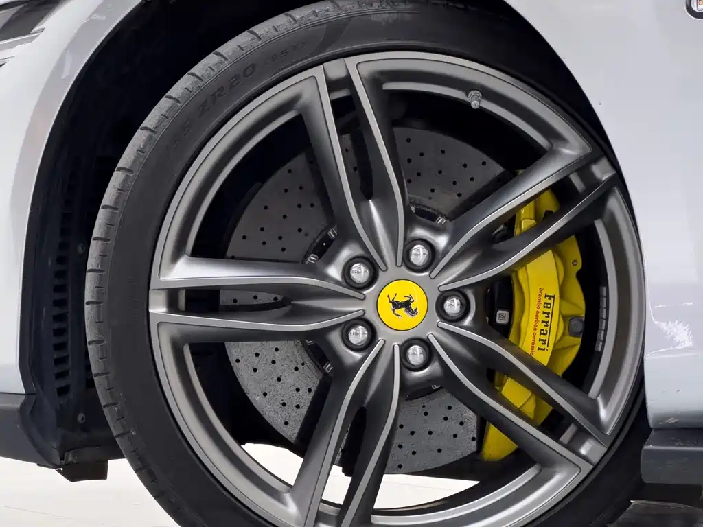 Ferrari Roma — миниатюра 8